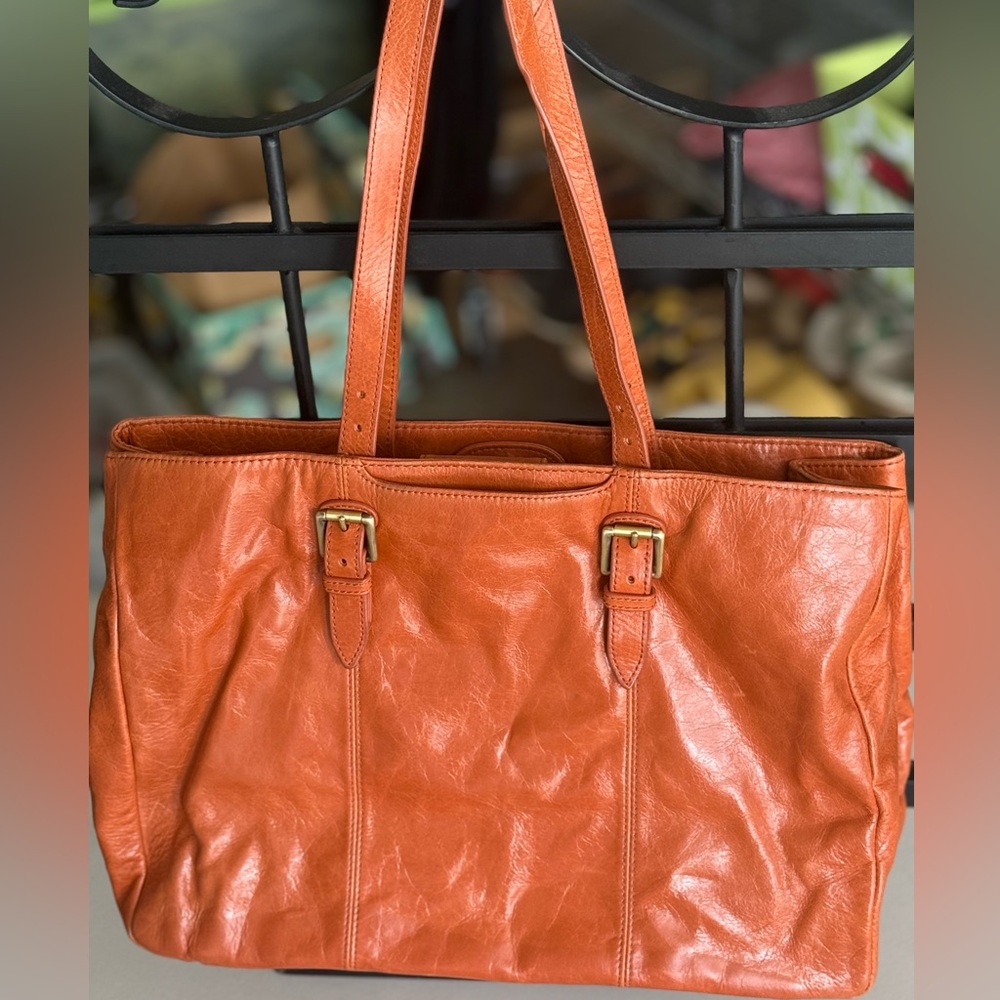 Vintage Hobo Satchel-excellent condition